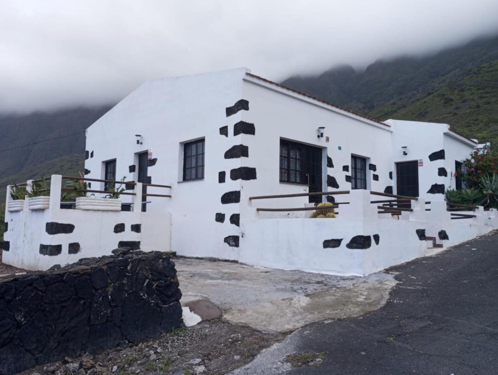 Pozo Del Deseo Frontera